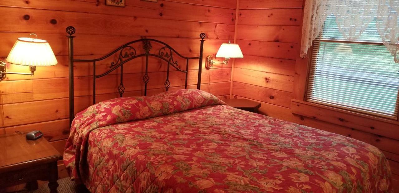 Tanglewood Motel And Log Cabins 매기 벨리 외부 사진